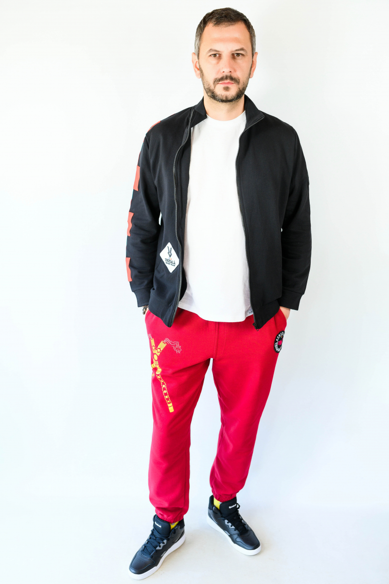 Pantaloni sport fluier